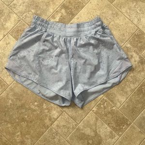 lululemon Hotty Hot 4 inch shorts